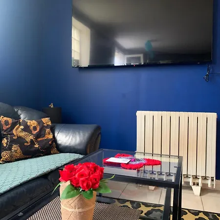 Hotel miłości Romantic Jacuzzi Suite *